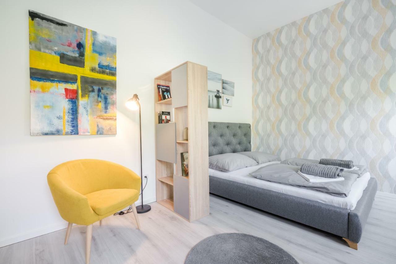 Bpr Color Fusion Home With A/C Budapest Kültér fotó