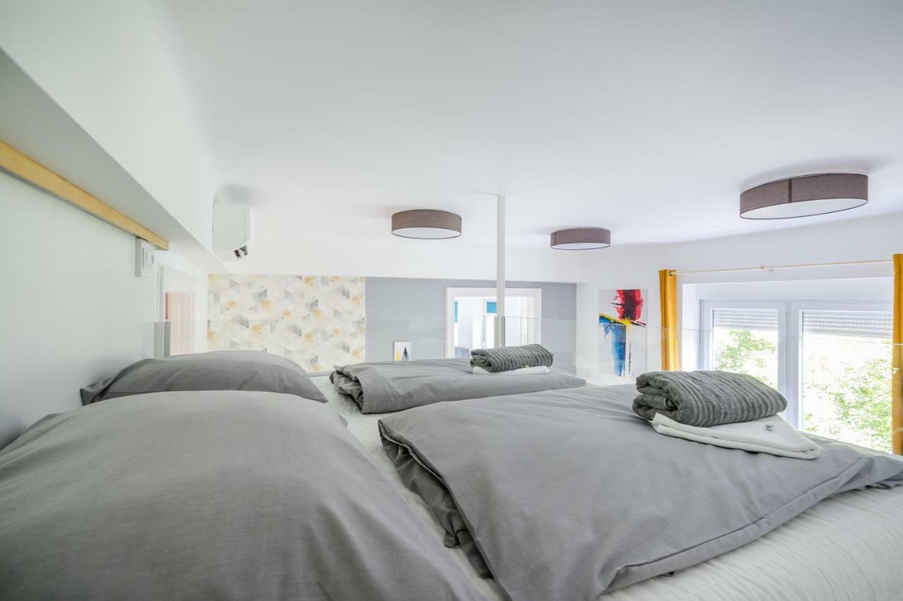 Bpr Color Fusion Home With A/C Budapest Kültér fotó