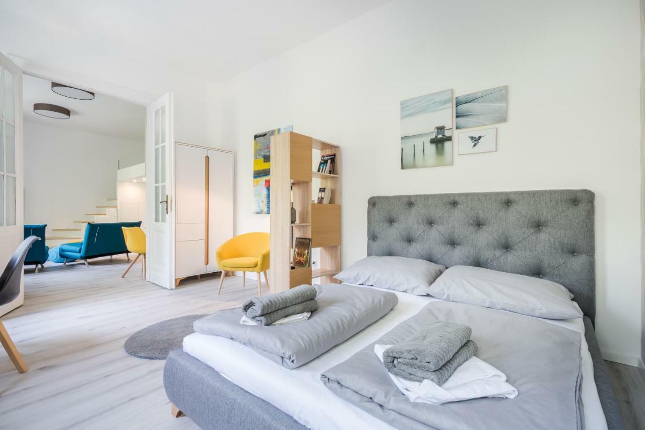 Bpr Color Fusion Home With A/C Budapest Kültér fotó
